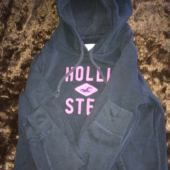 Navy pull over - Picture 2 of 2